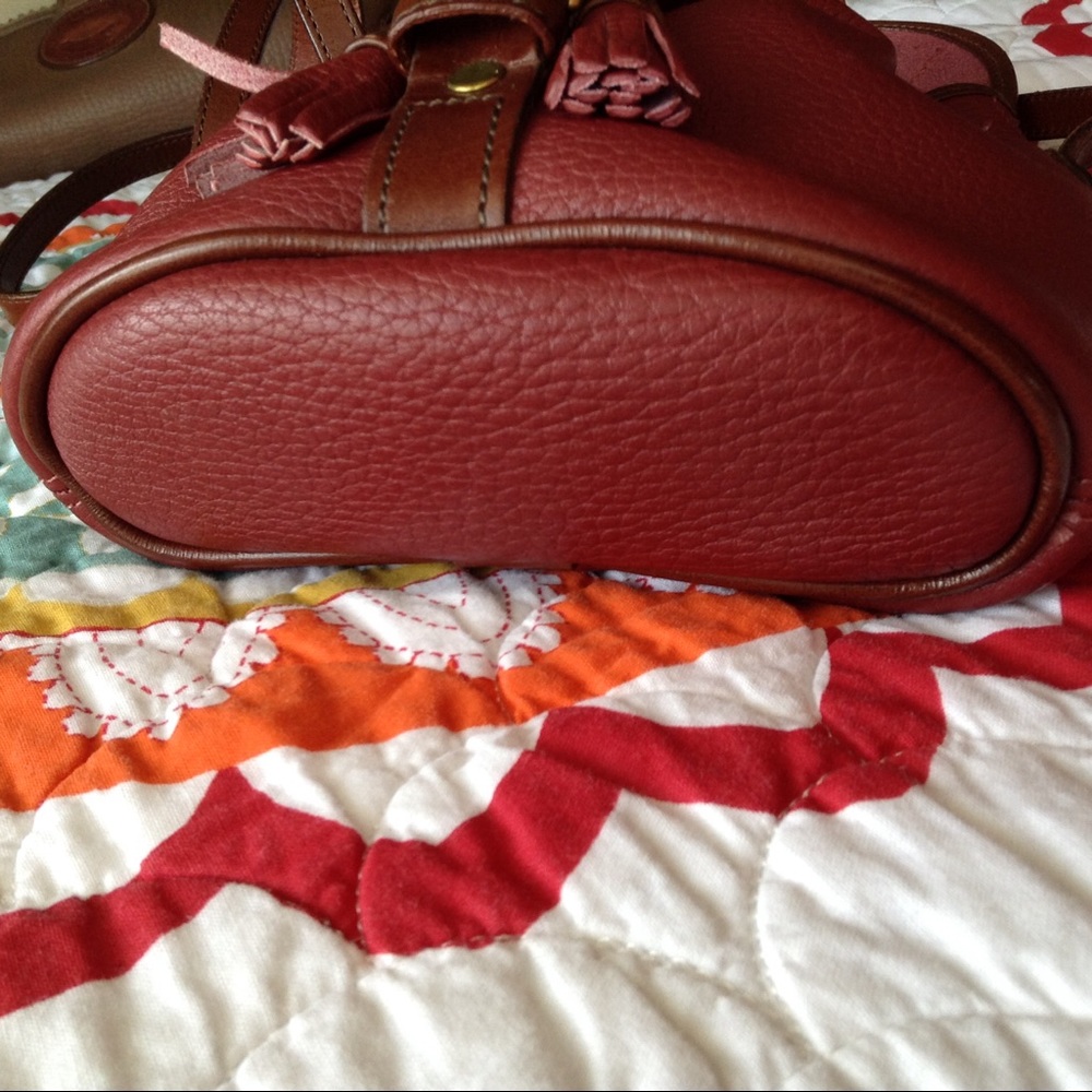 🔴SOLD🔴 Vintage Dooney & Bourke mini pouch - Picture 4 of 8